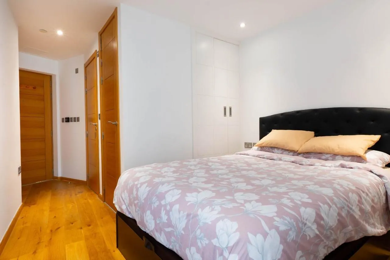 Ocean Spa Suite 11-Hosted By Sweetstay Gibraltar Gibraltar